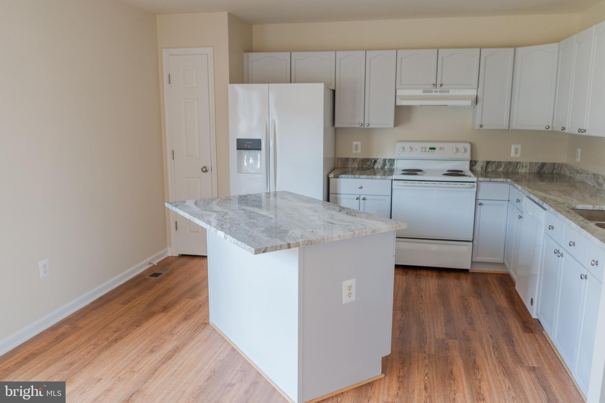 STONEBROOK VILLAGE - Residential