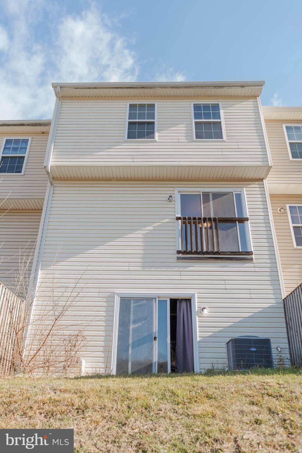 STONEBROOK VILLAGE - Residential