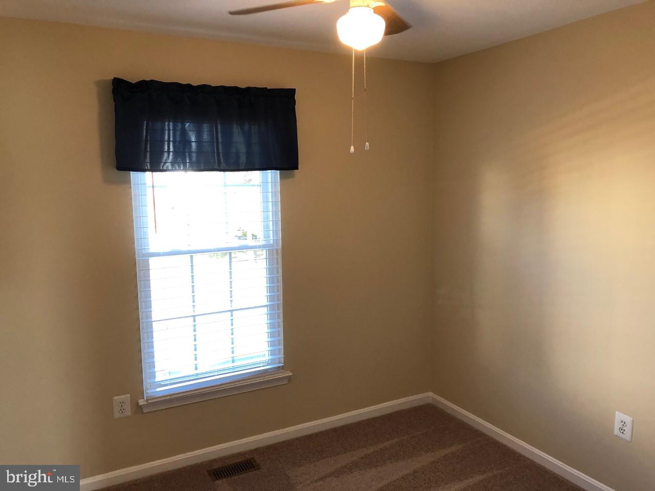 ROLLING BROOK - Residential