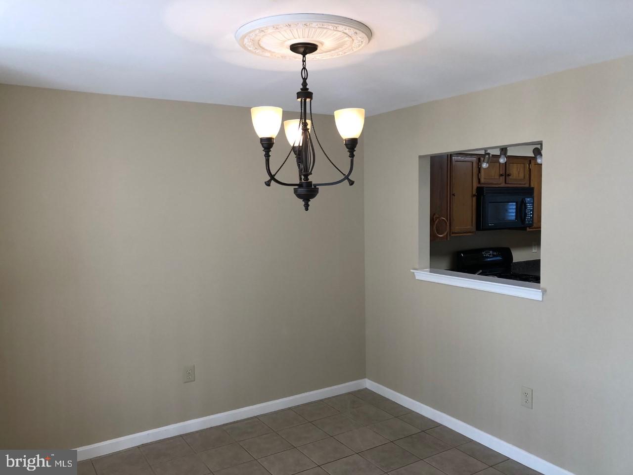 ROLLING BROOK - Residential