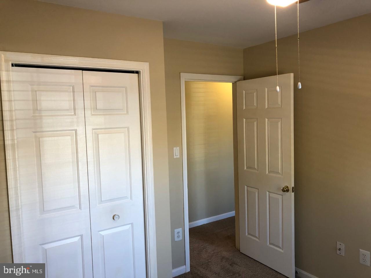 ROLLING BROOK - Residential