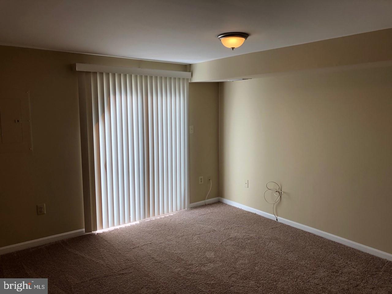 ROLLING BROOK - Residential