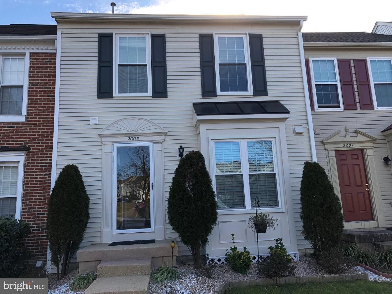 ROLLING BROOK - Residential