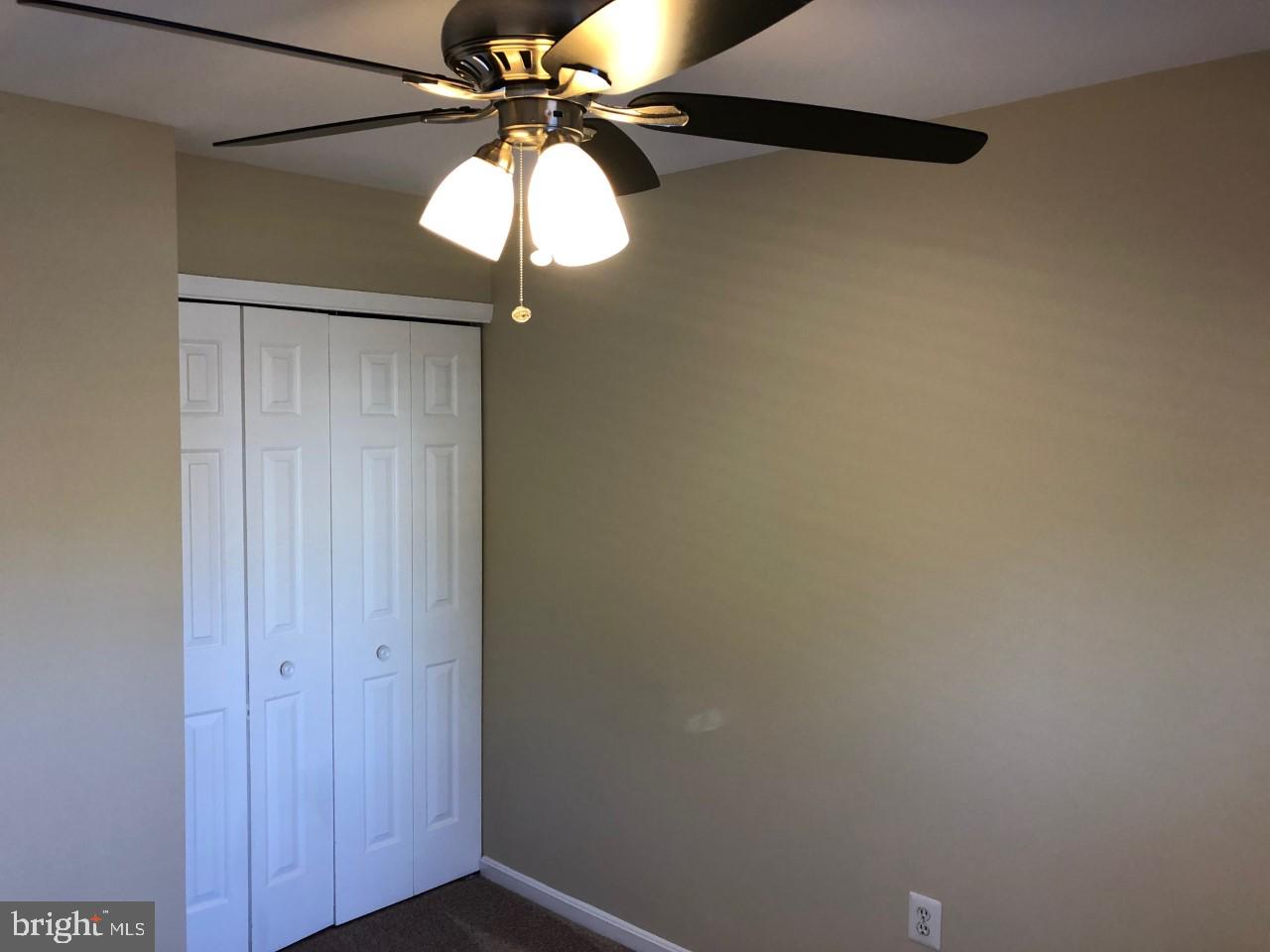 ROLLING BROOK - Residential