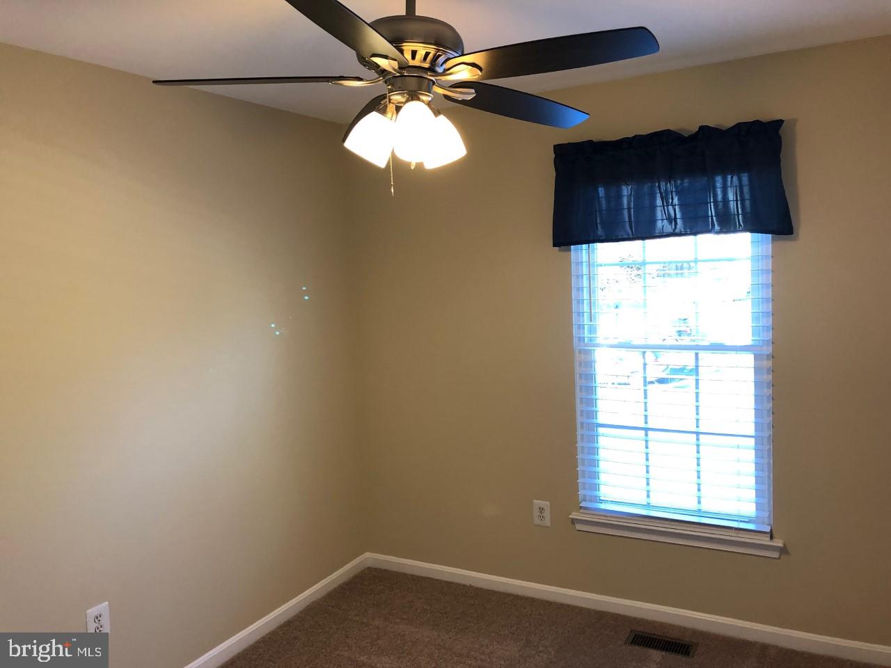 ROLLING BROOK - Residential