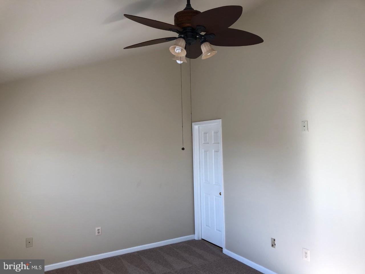 ROLLING BROOK - Residential