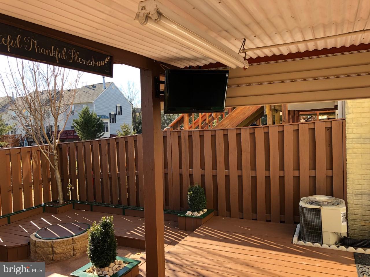 ROLLING BROOK - Residential