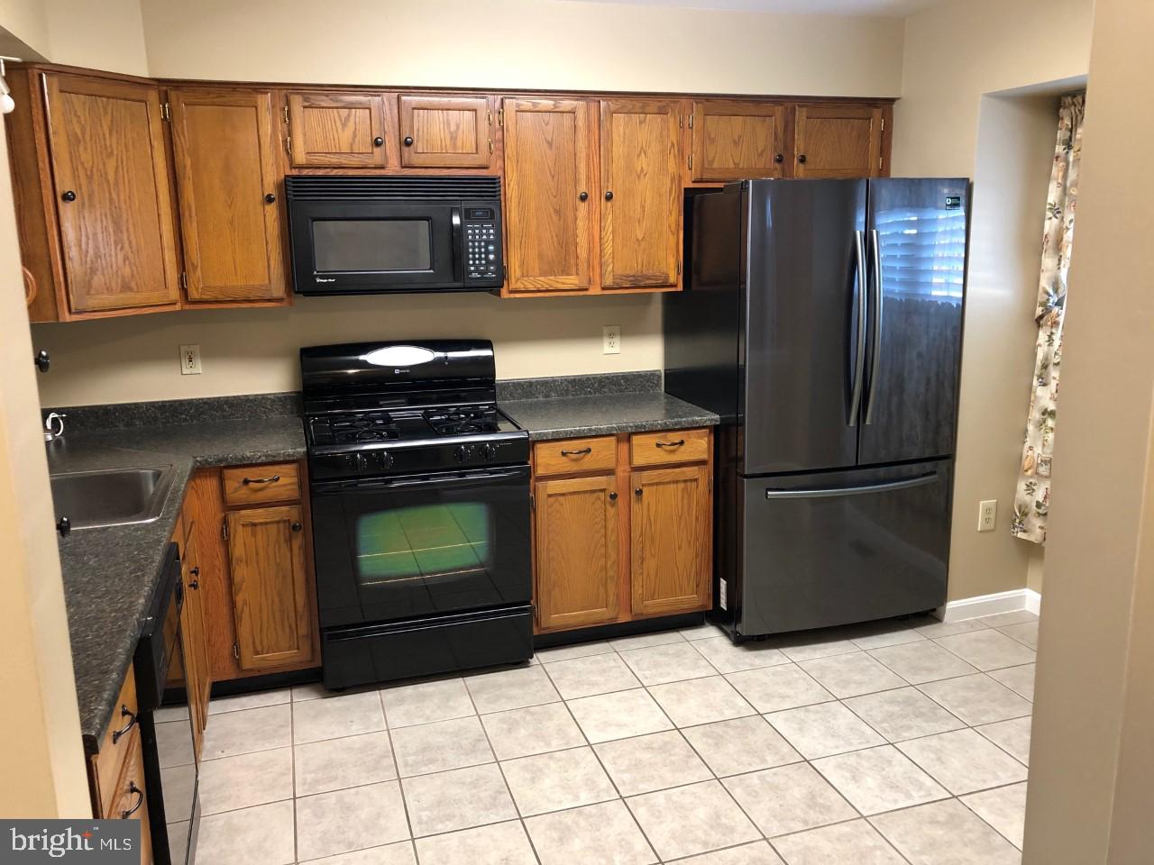 ROLLING BROOK - Residential