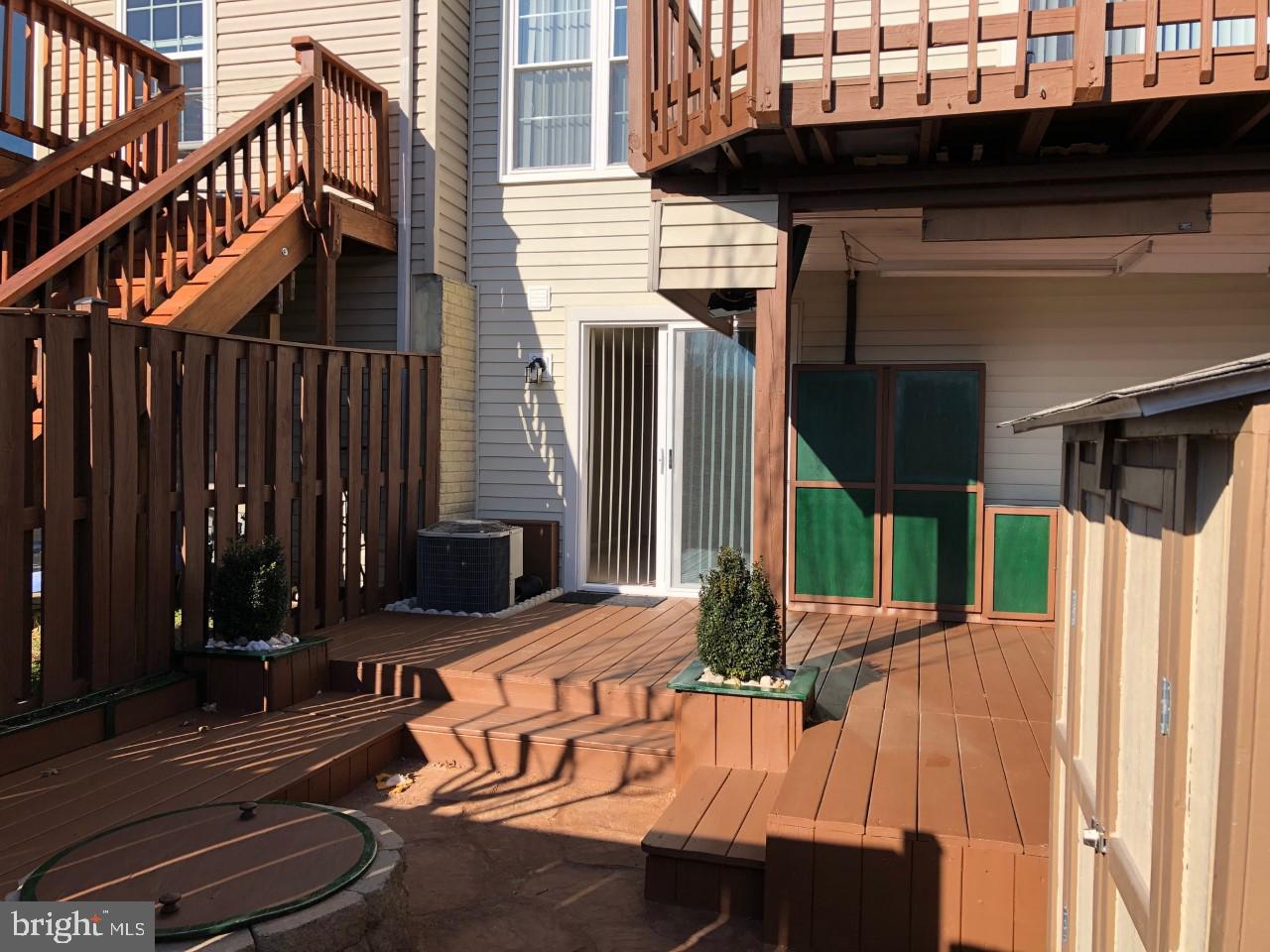 ROLLING BROOK - Residential