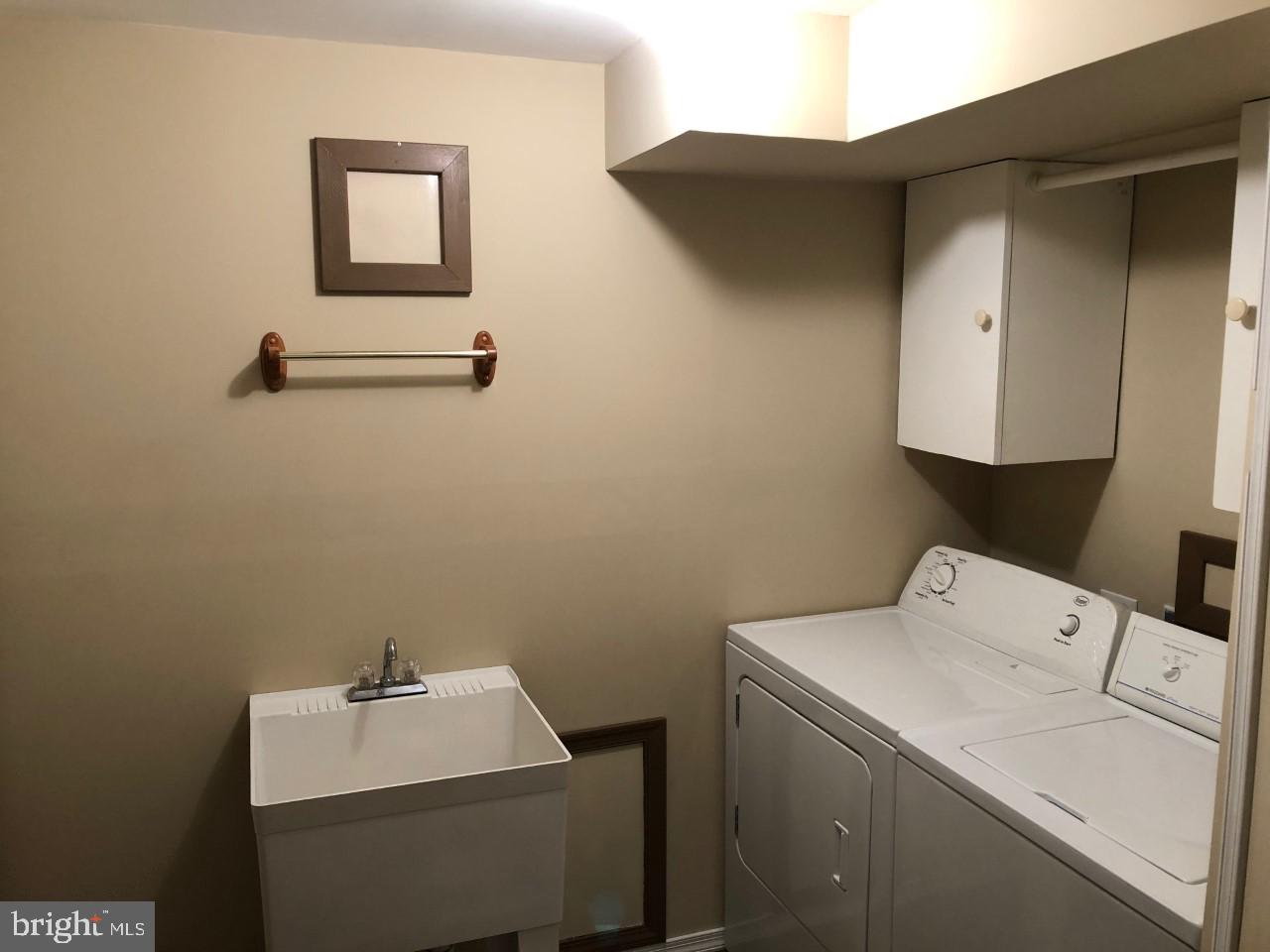 ROLLING BROOK - Residential