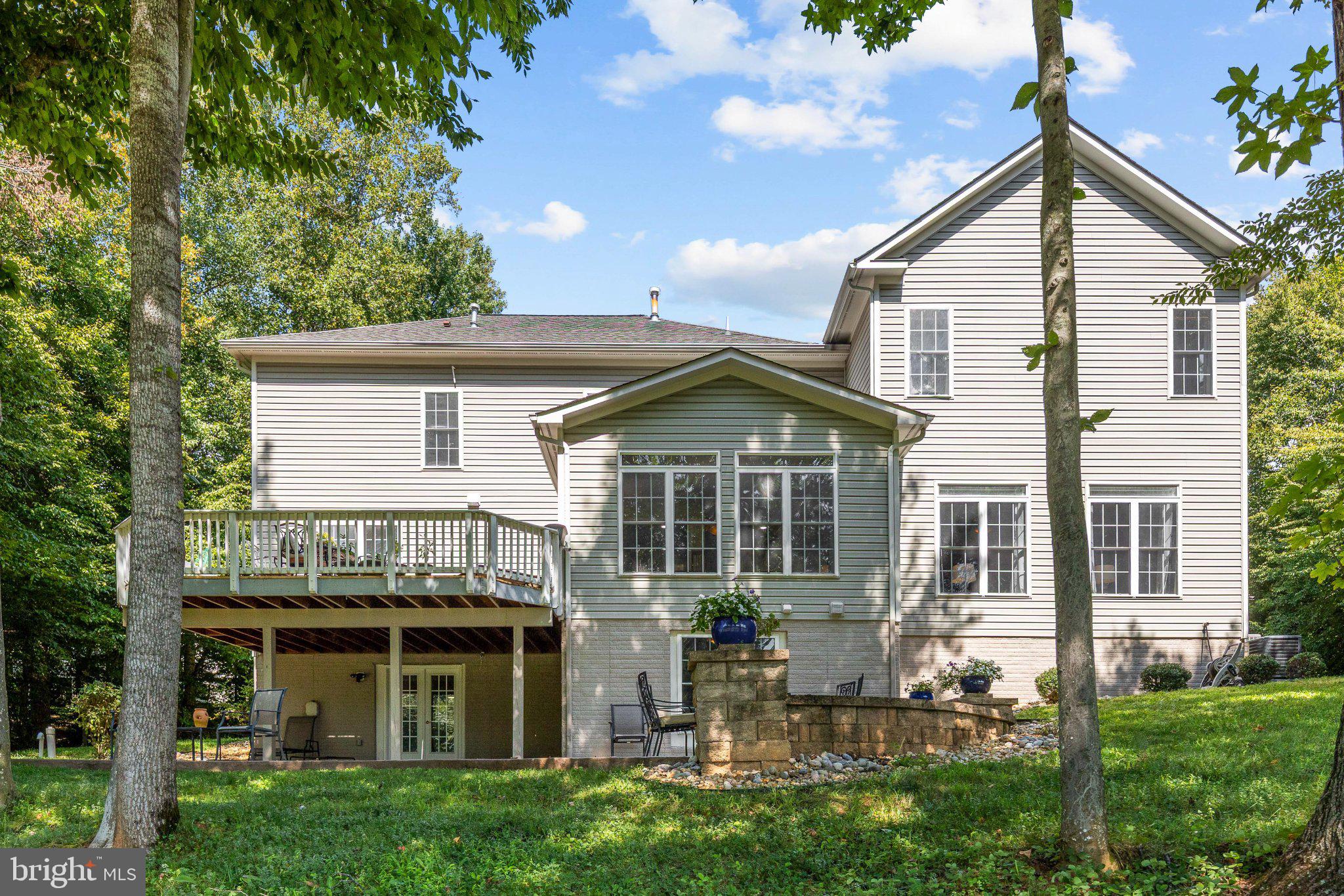 5 PONDSEDGE CT
