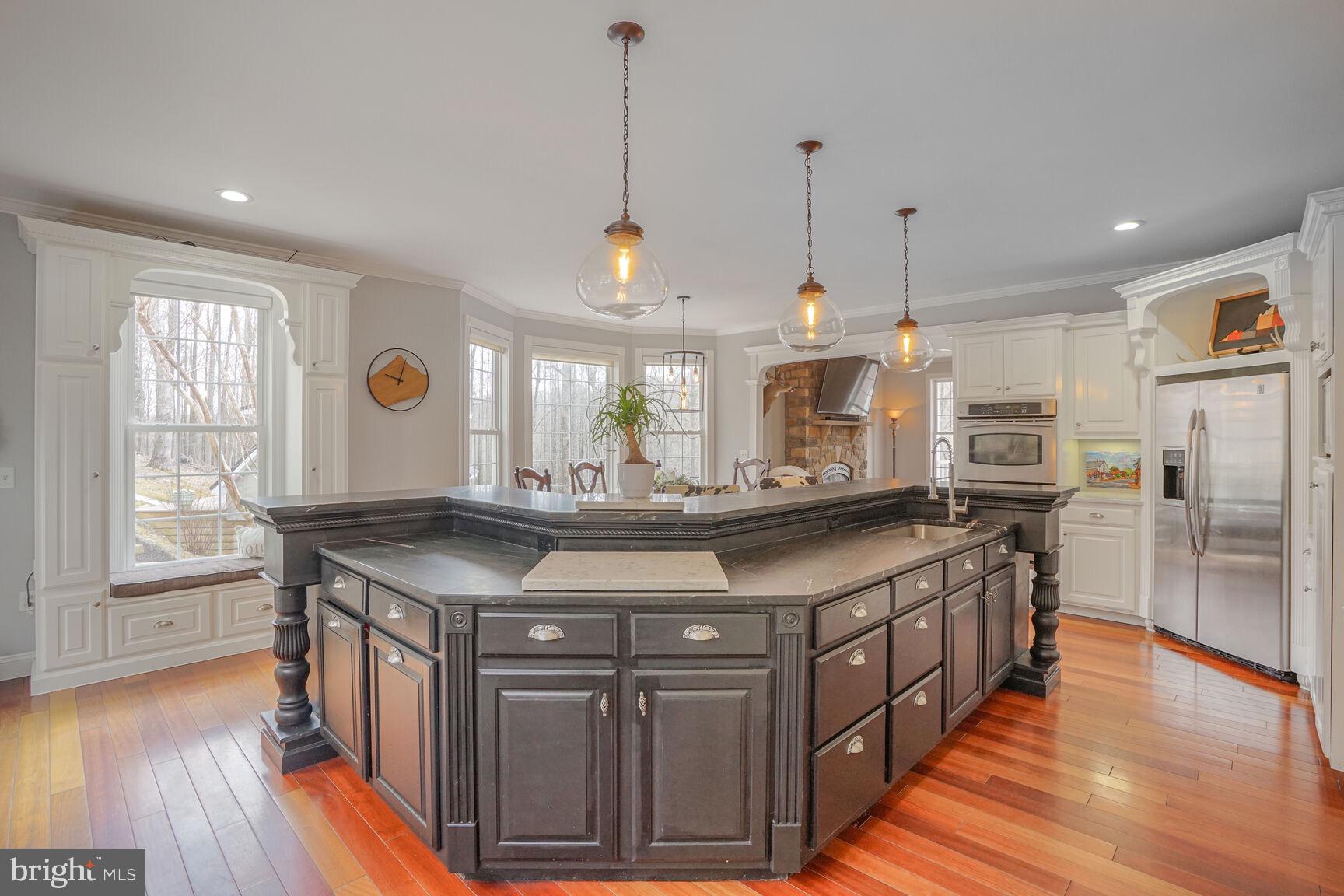 BULL RUN MOUNTAIN - Residential