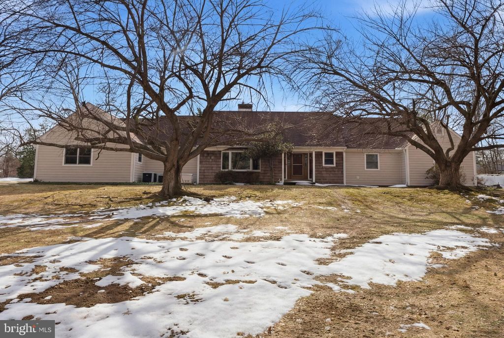 Photo of 682 Whirlaway Drive, WARMINSTER, PA 18974 (MLS # PABU2115060)