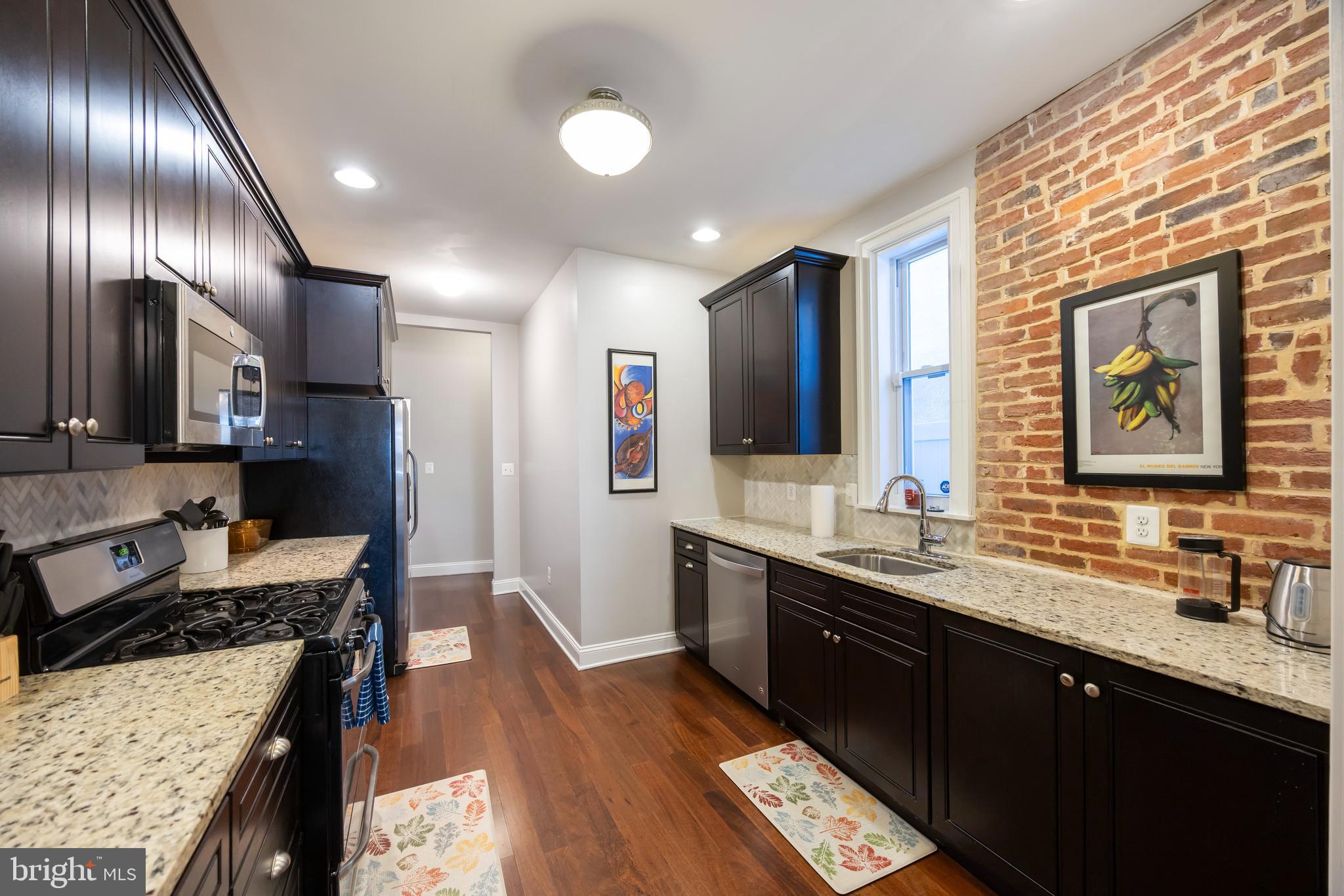 BARCLAY - Residential Lease