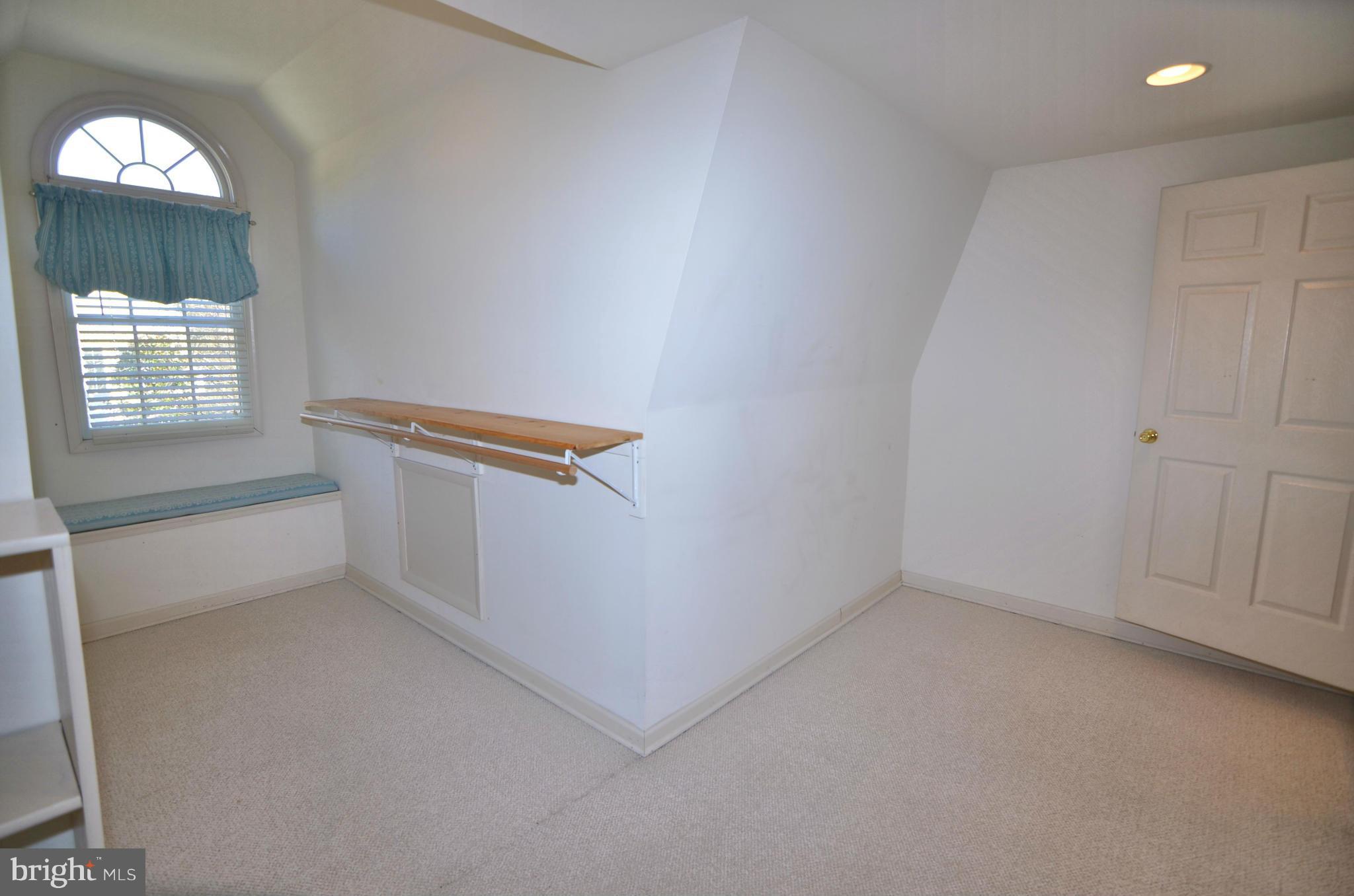 PINEY ORCHARD - Residential