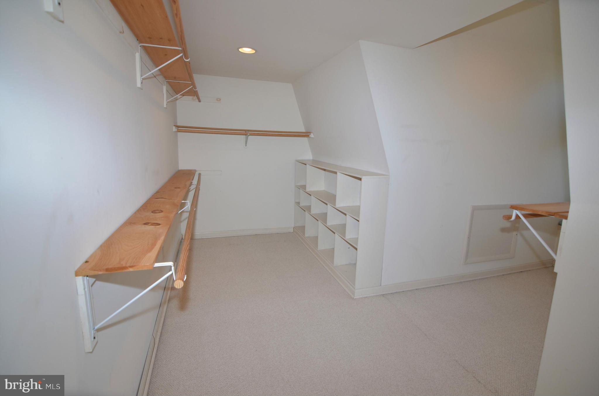 PINEY ORCHARD - Residential