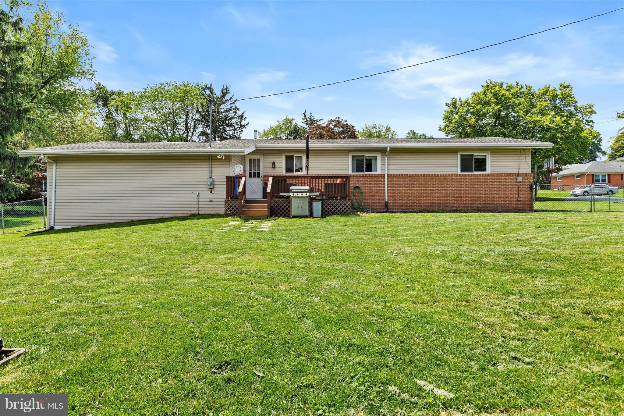 SPRINGETTSBURY TWP - Residential