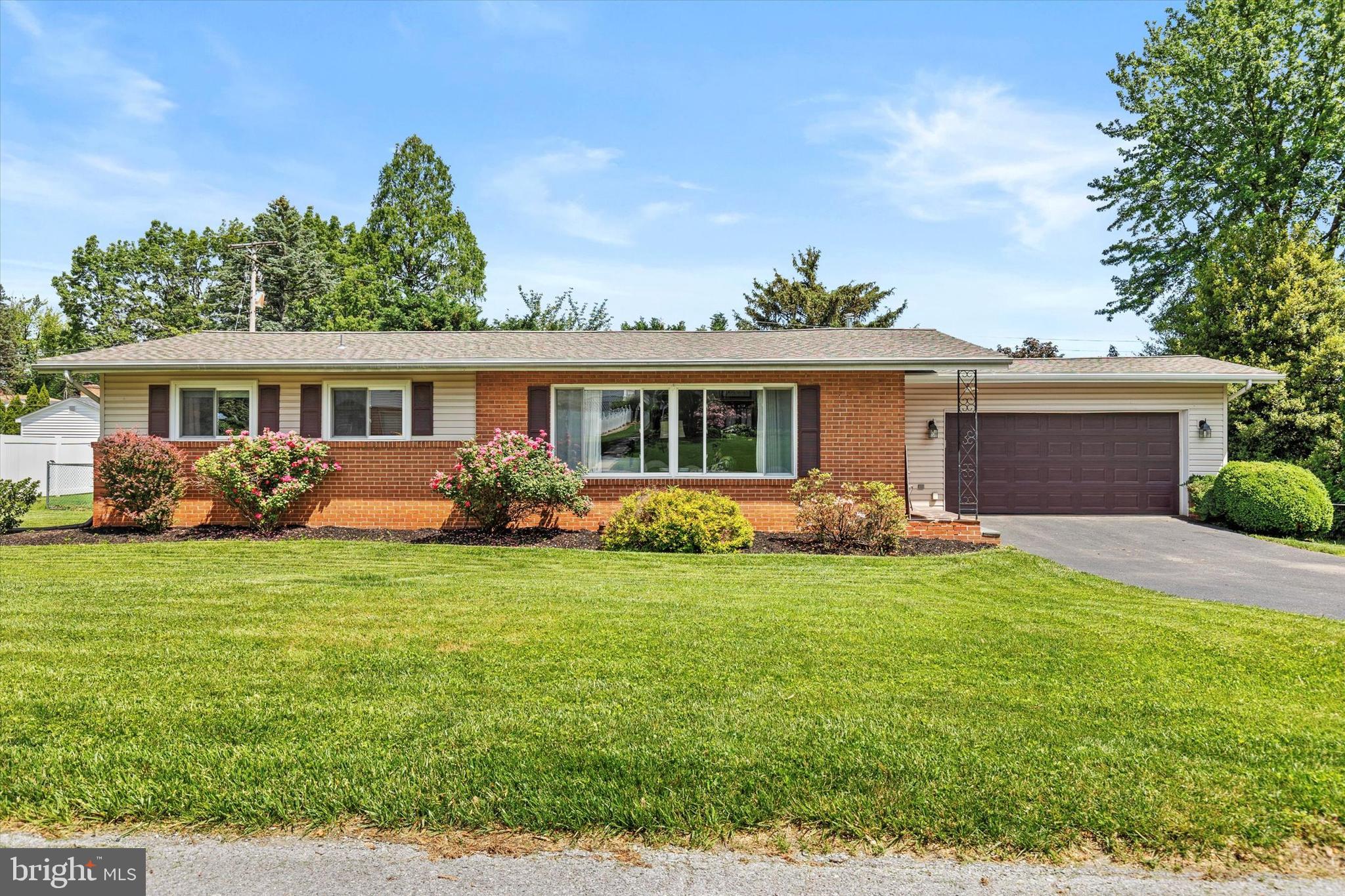 SPRINGETTSBURY TWP - Residential