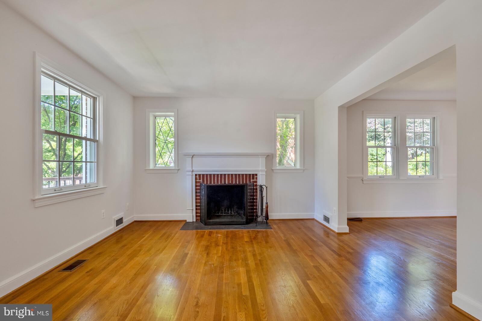 WESTBORO - Residential