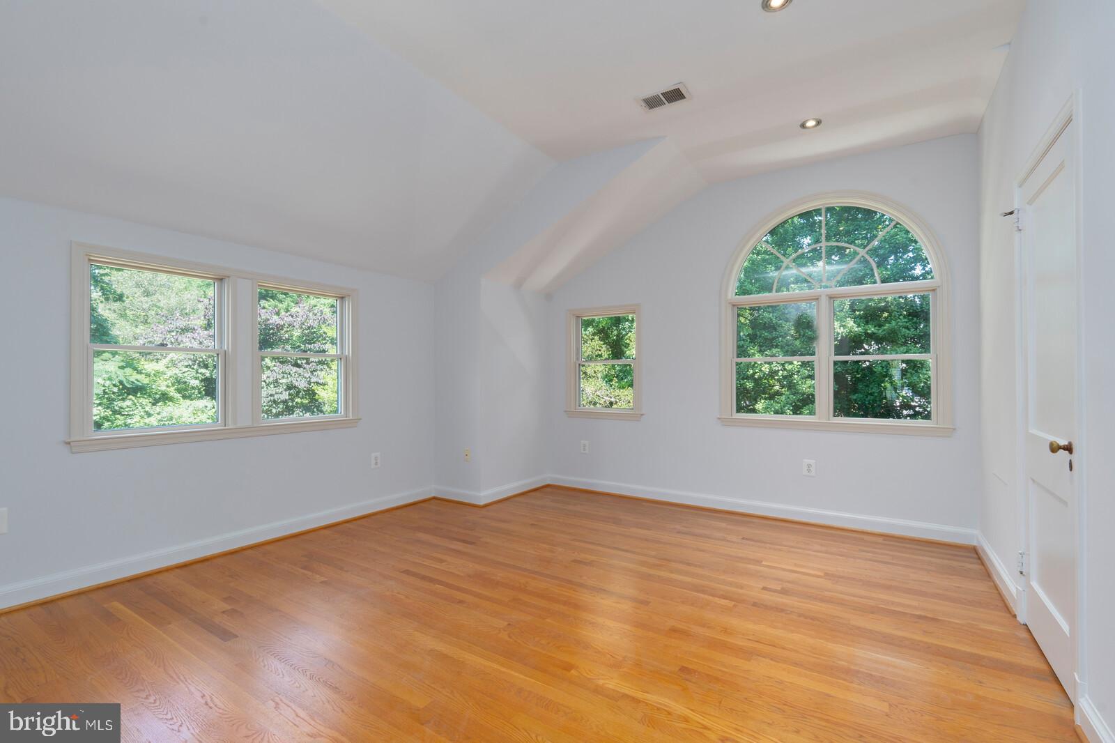 WESTBORO - Residential