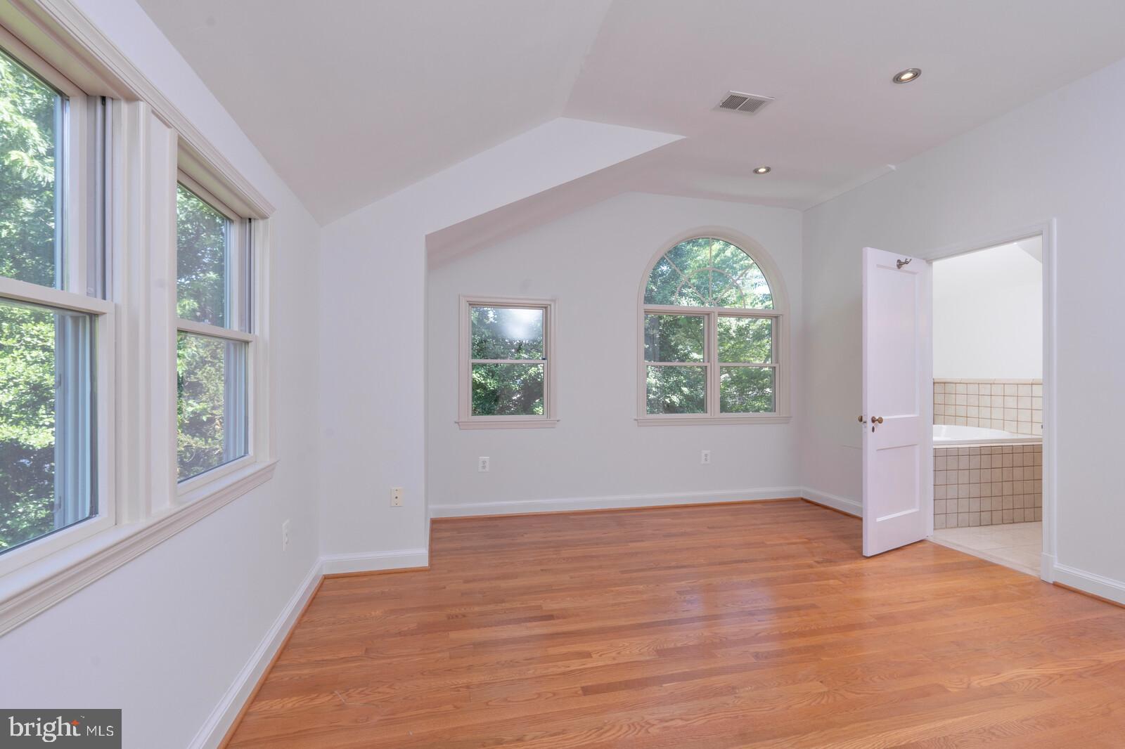 WESTBORO - Residential