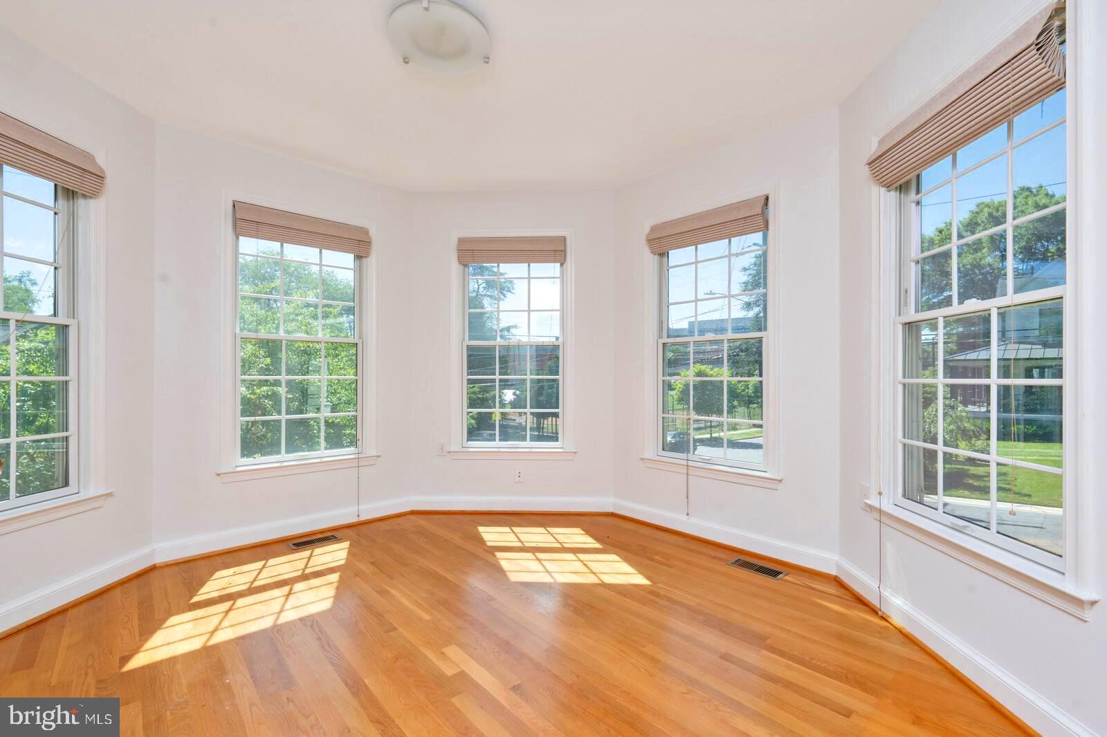 WESTBORO - Residential