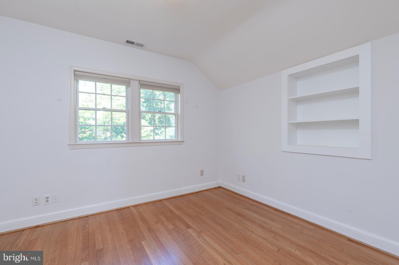 WESTBORO - Residential