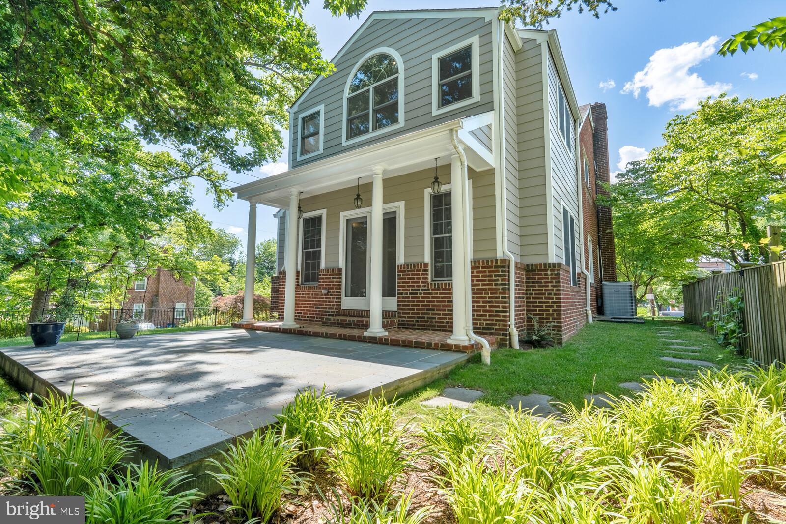 WESTBORO - Residential