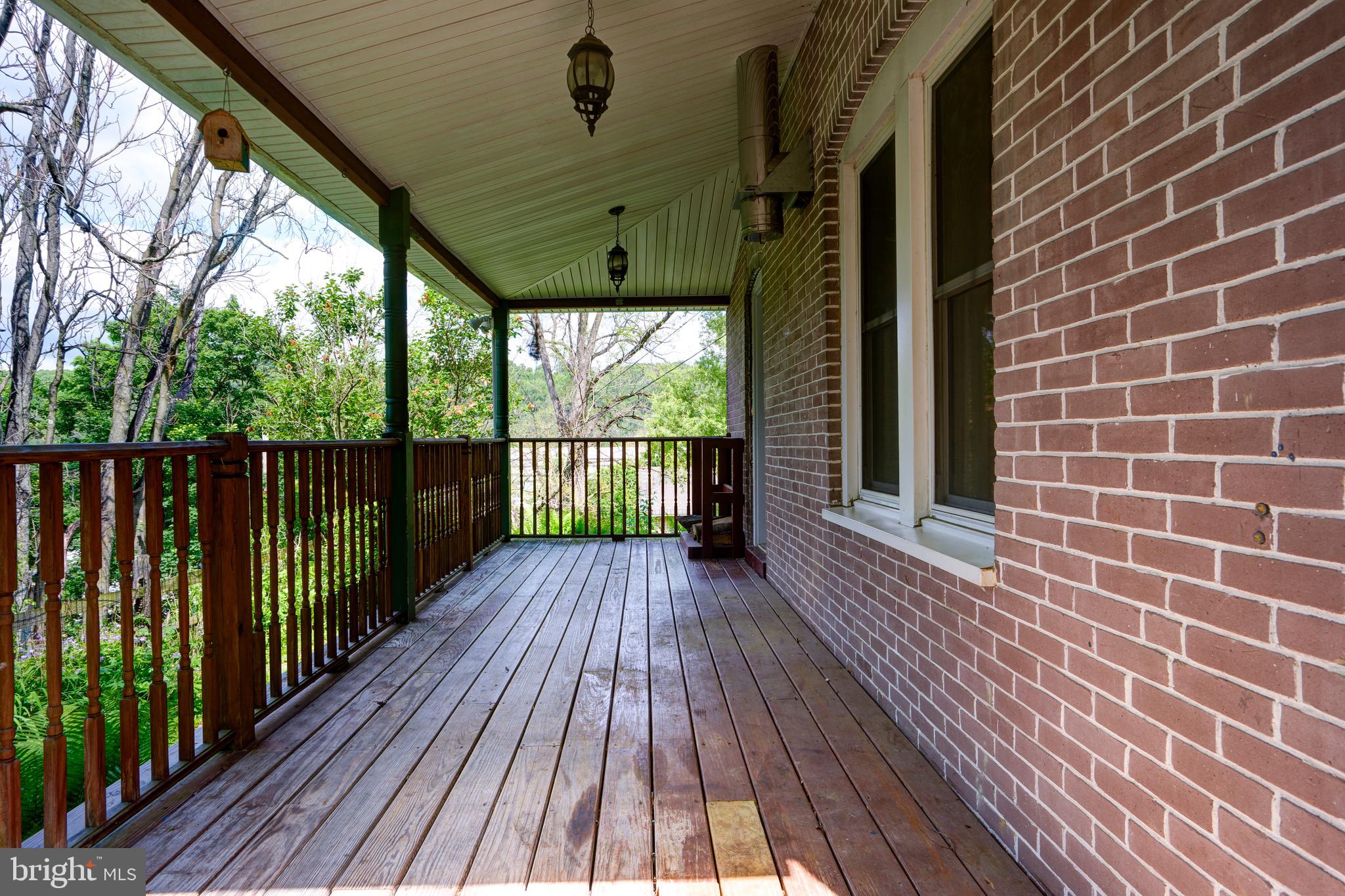 61 BRADLEY AVENUE