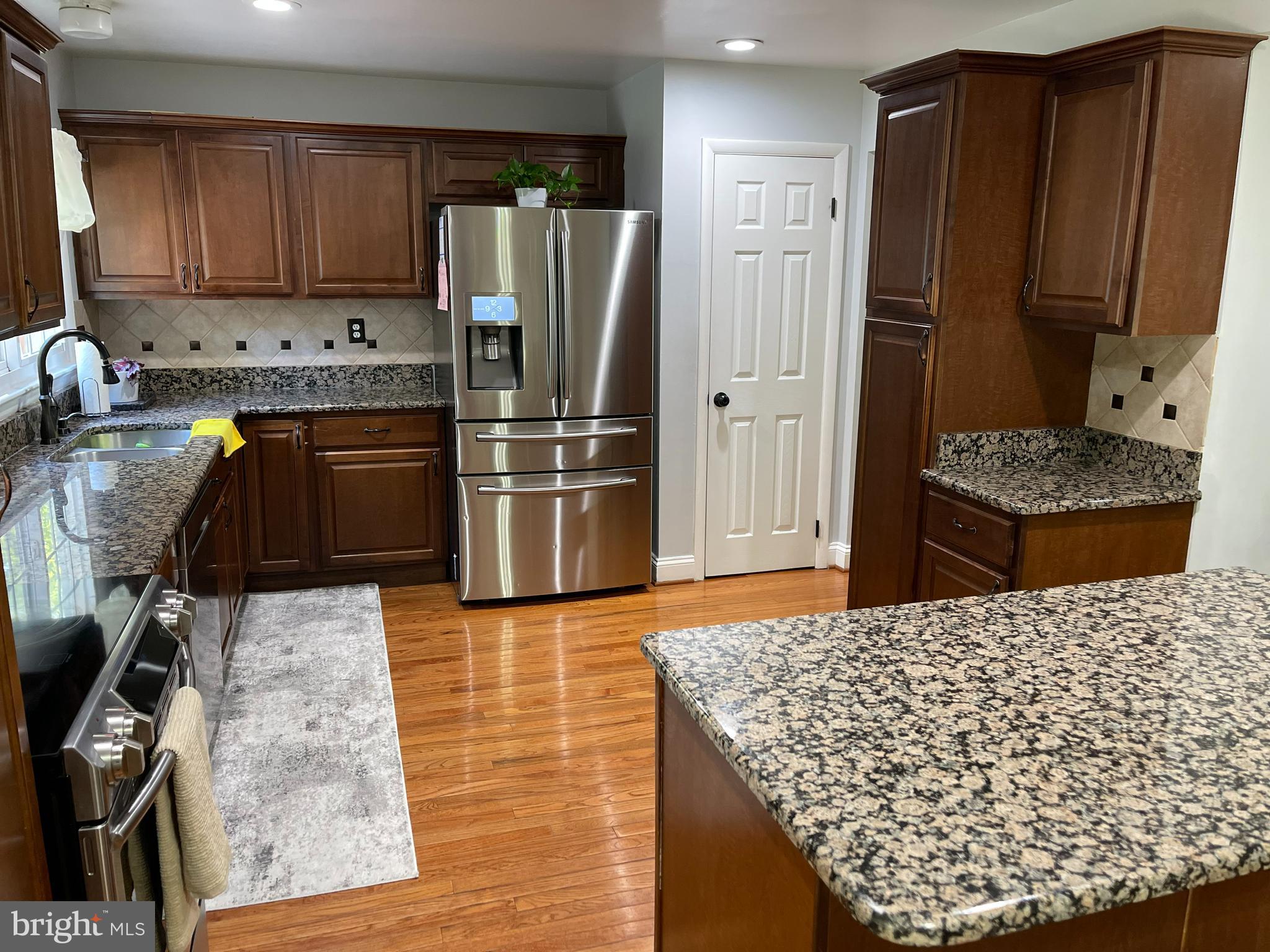 ST CHARLES HUNTINGTON - Residential