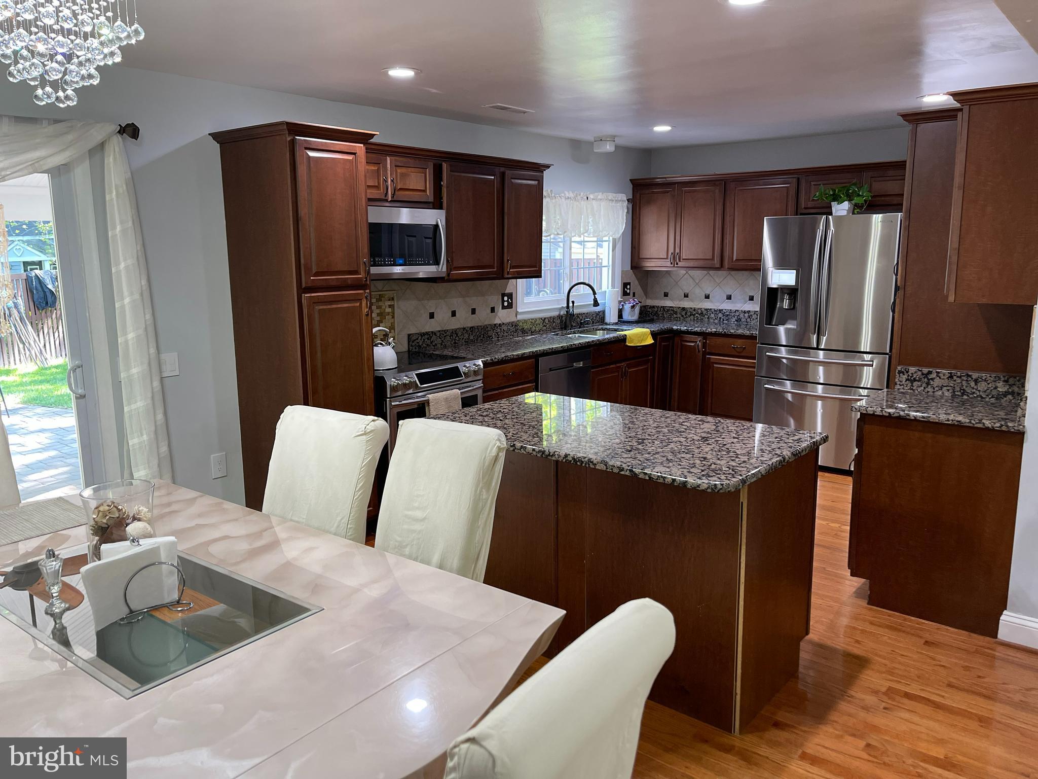 ST CHARLES HUNTINGTON - Residential