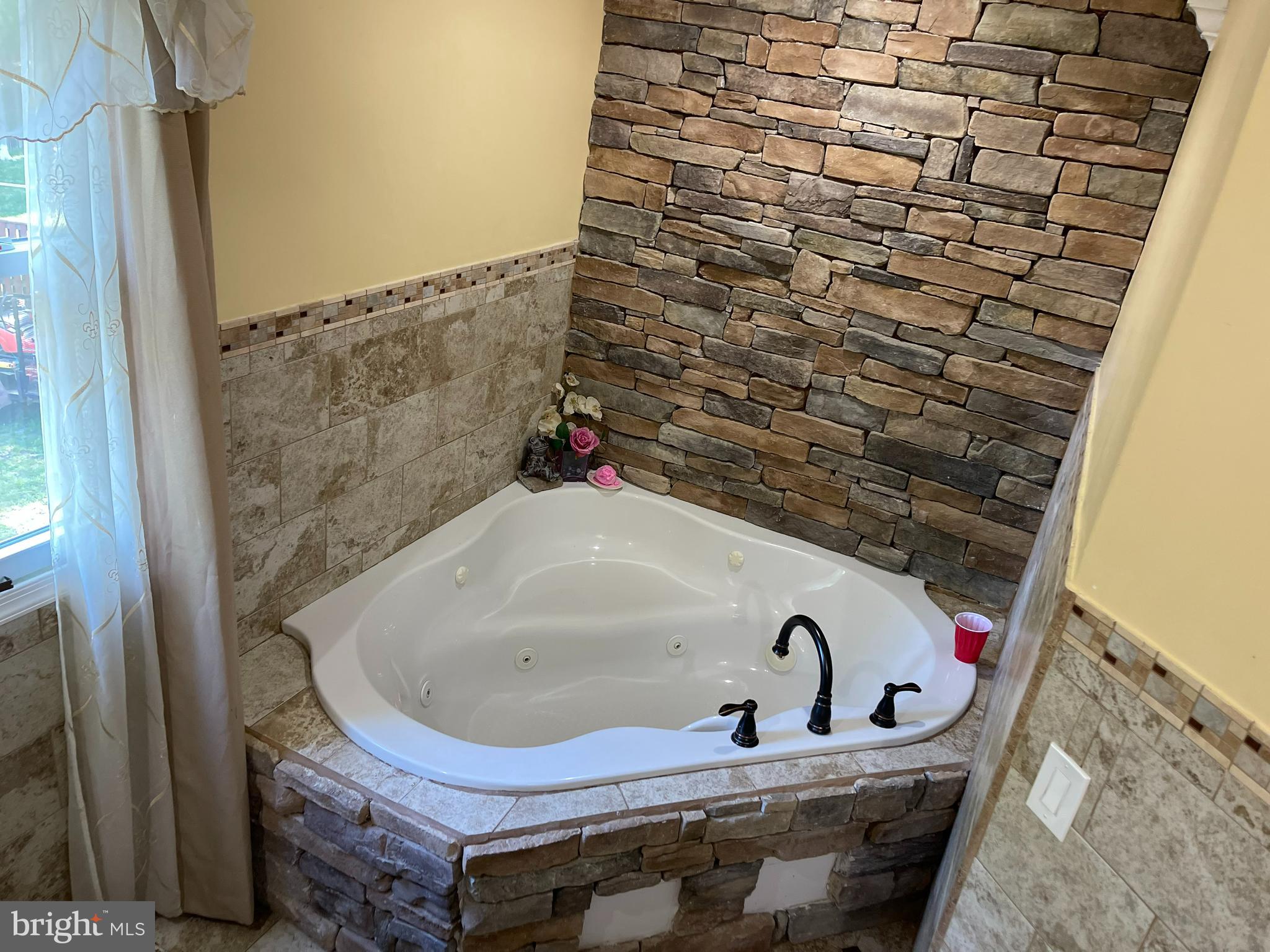 ST CHARLES HUNTINGTON - Residential