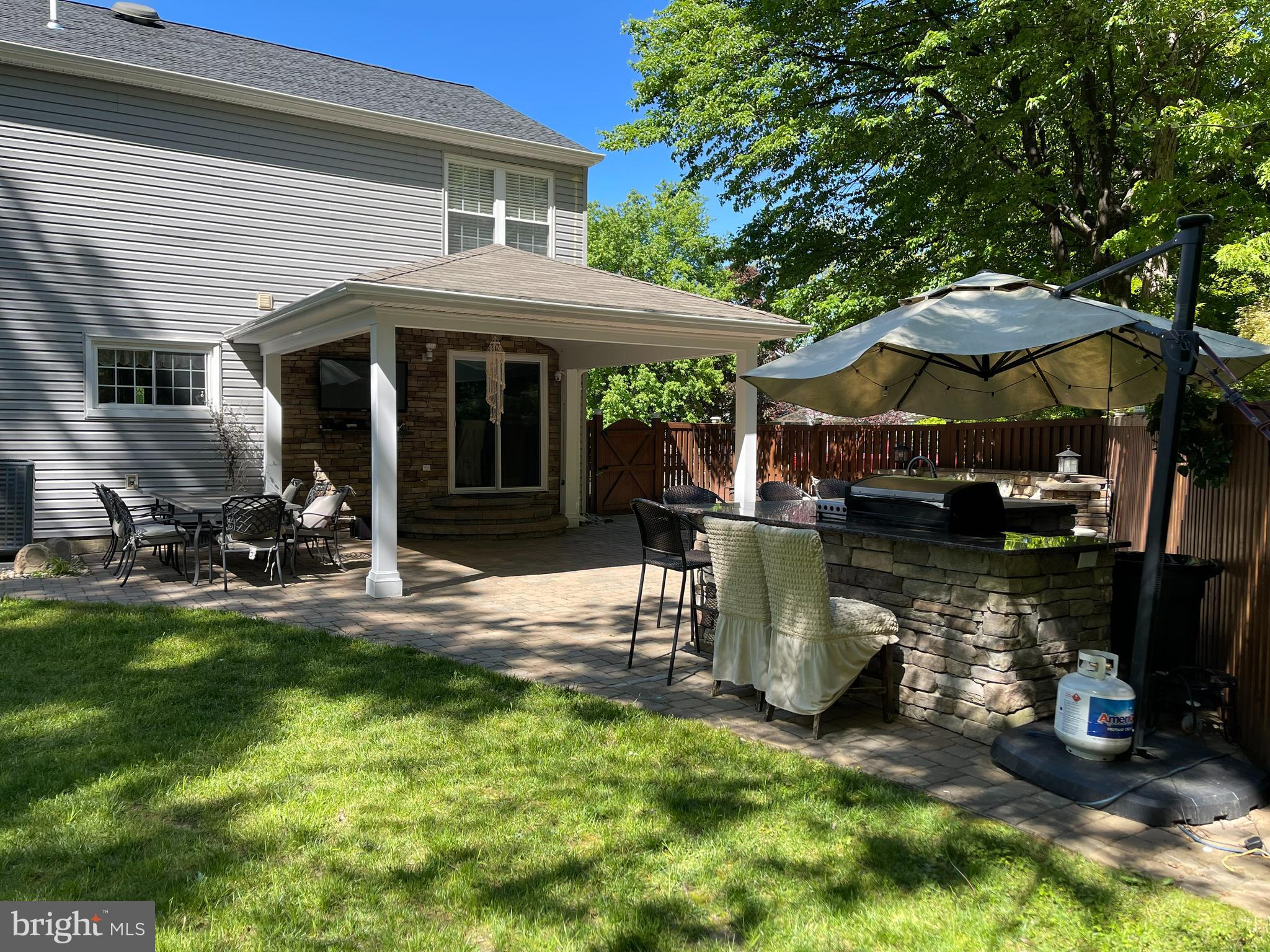 ST CHARLES HUNTINGTON - Residential