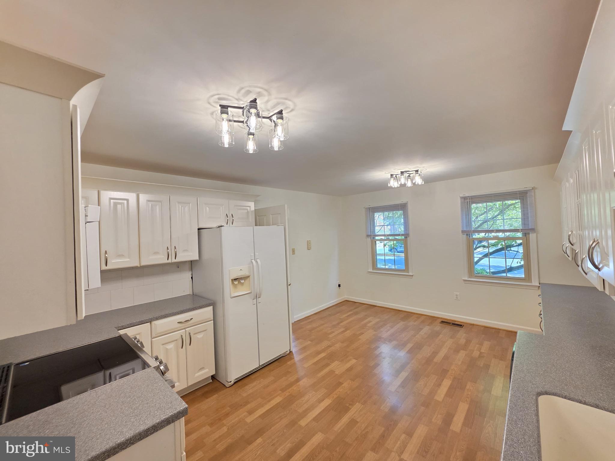 5814 TUDOR LANE