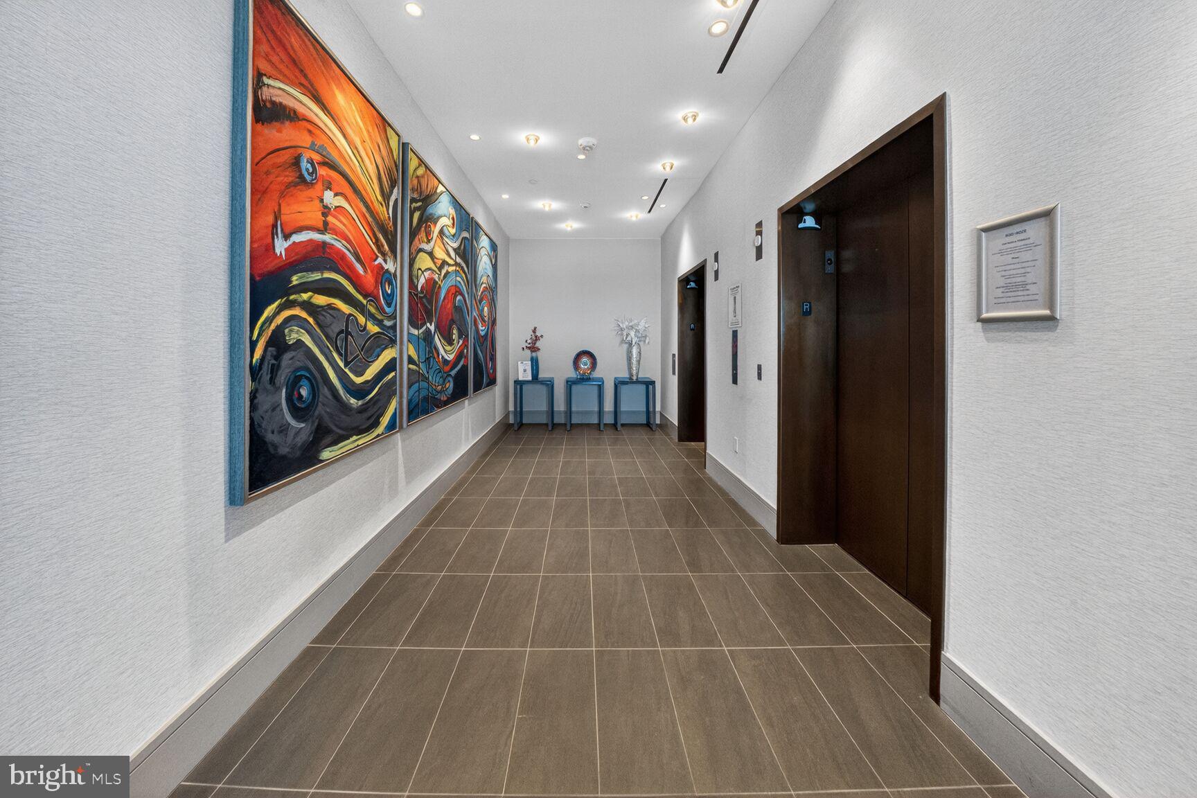 PIKE AND ROSE - Residential