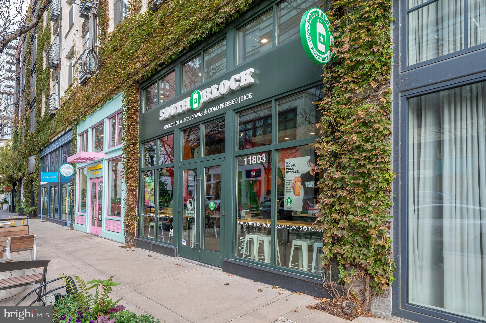 PIKE AND ROSE - Residential