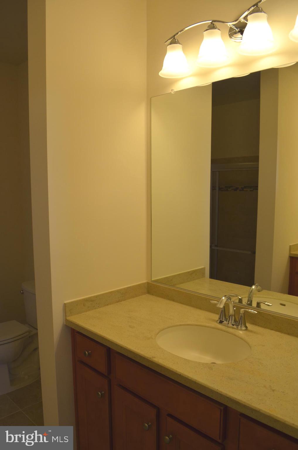 DISCOVERY SQUARE - Residential Lease