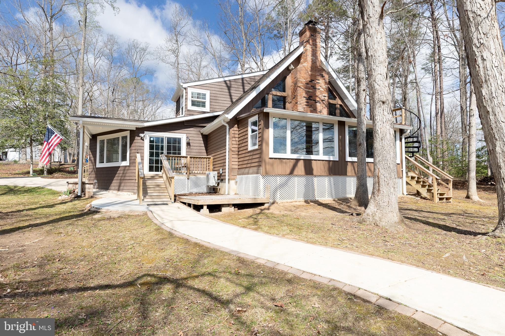 LAKE LAND - Residential