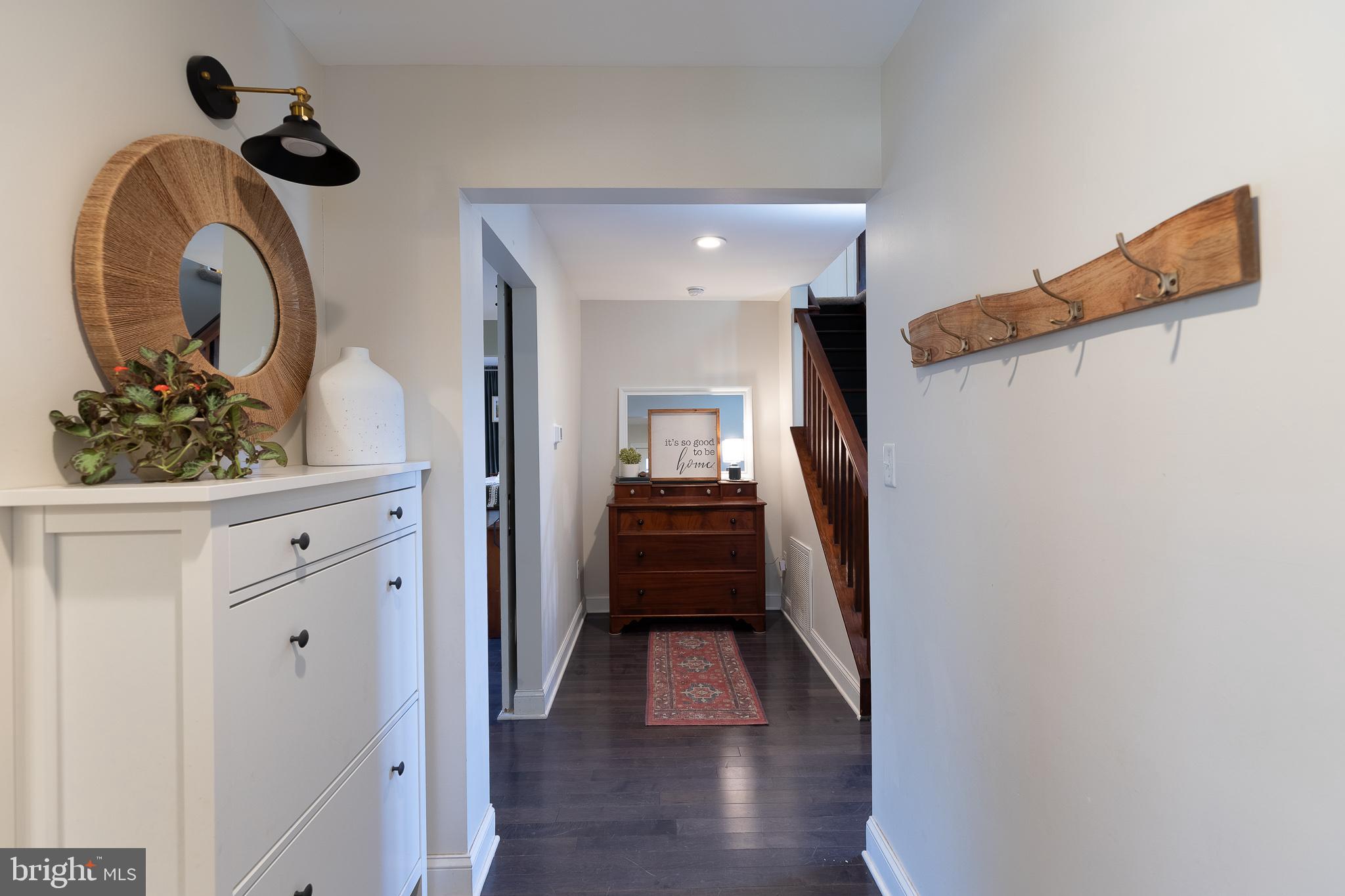 LAKE LAND - Residential