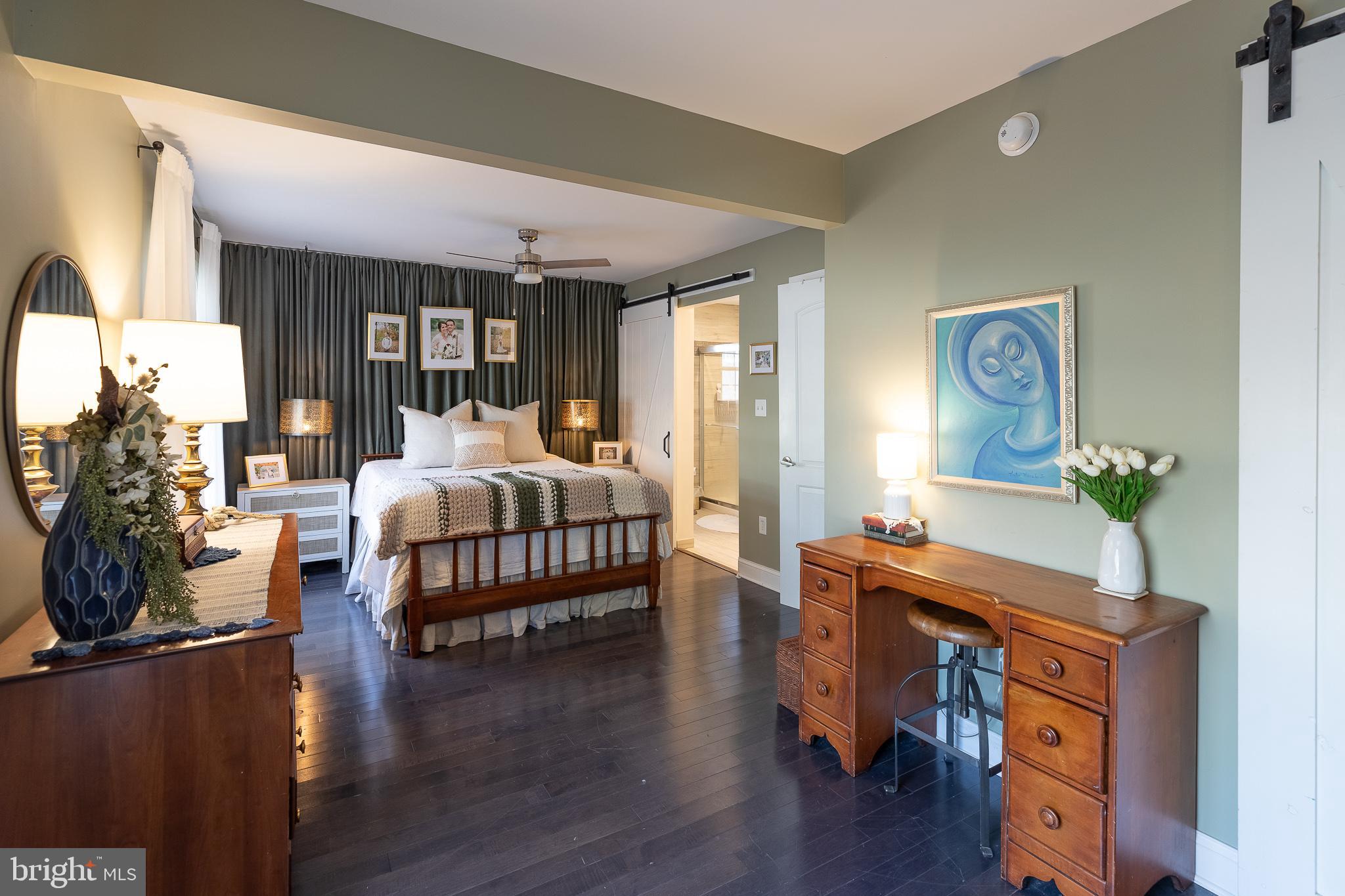 LAKE LAND - Residential