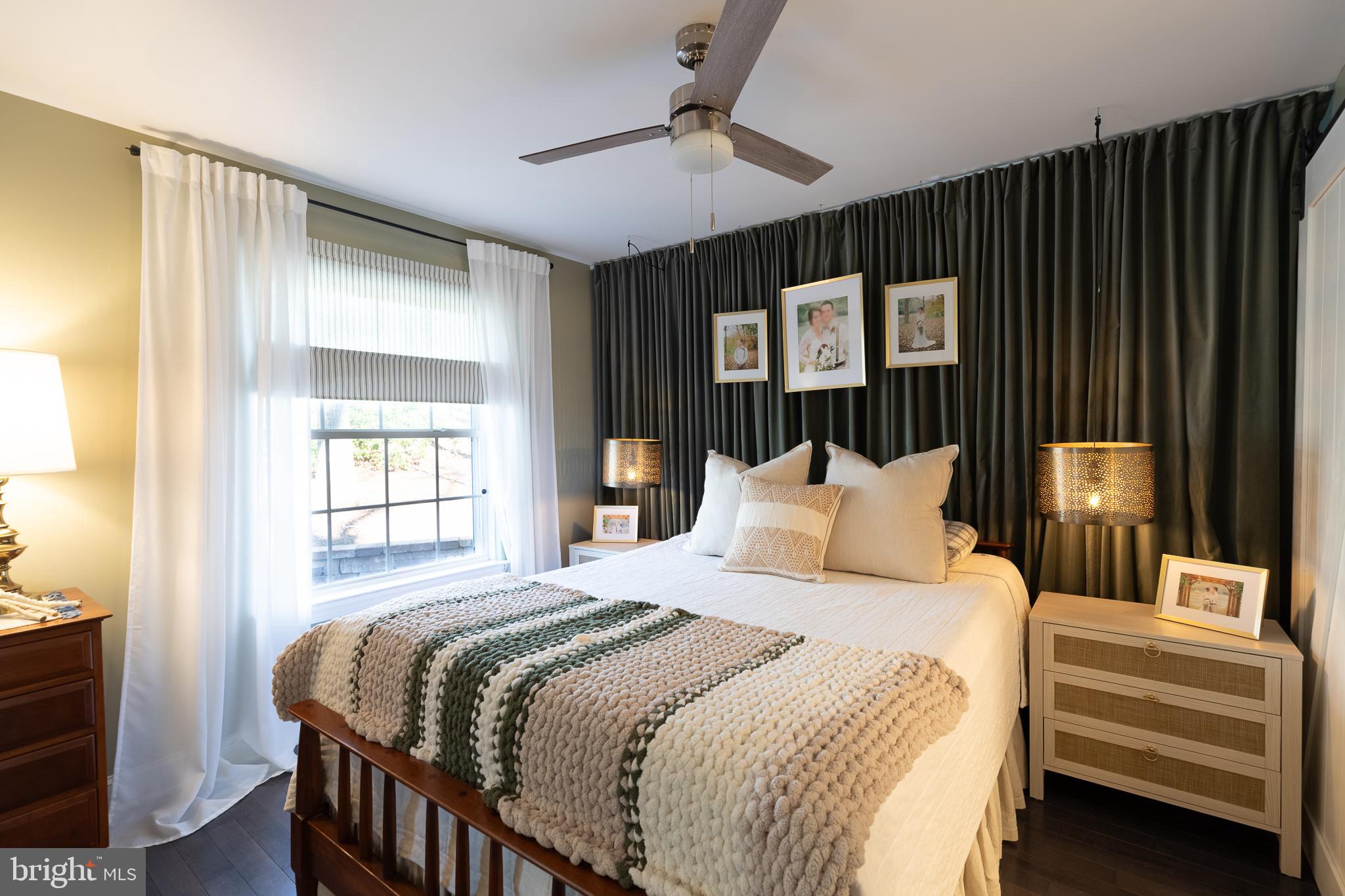 LAKE LAND - Residential