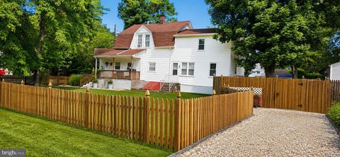 Homes For Sale - 4 N Hilltop Avenue<br/> SOMERDALE, NJ 08083