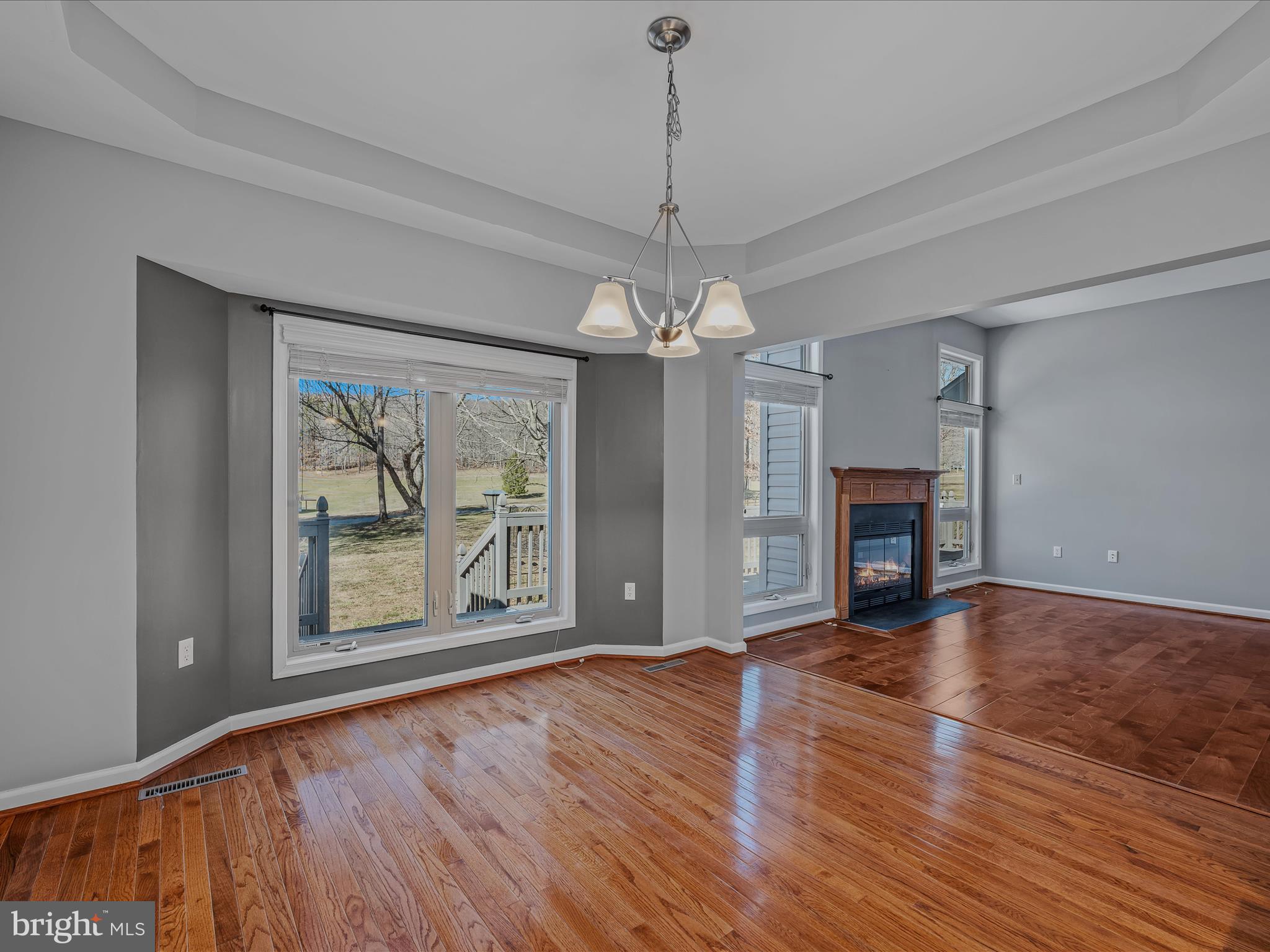 THE WOODS - Residential