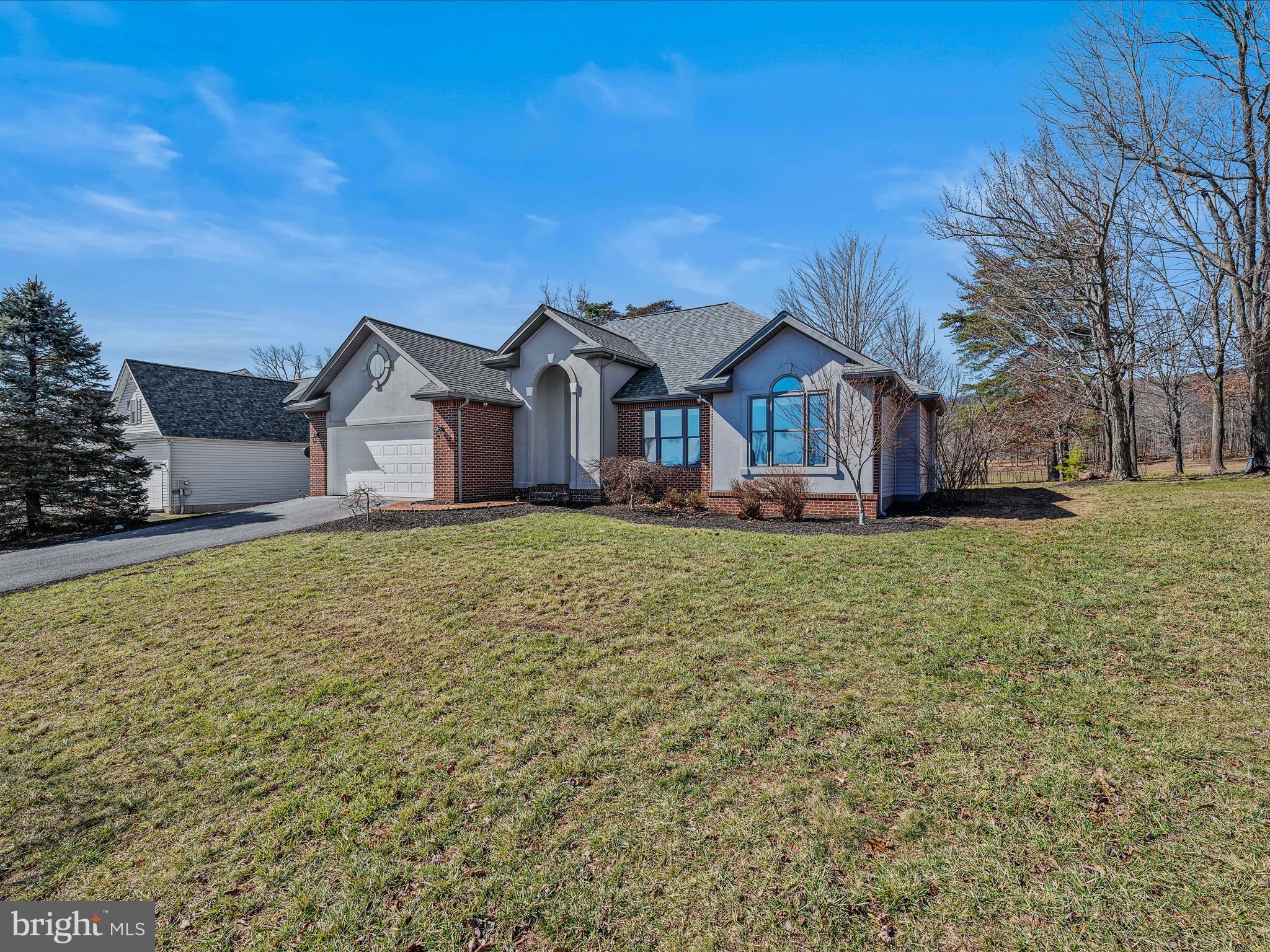 THE WOODS - Residential