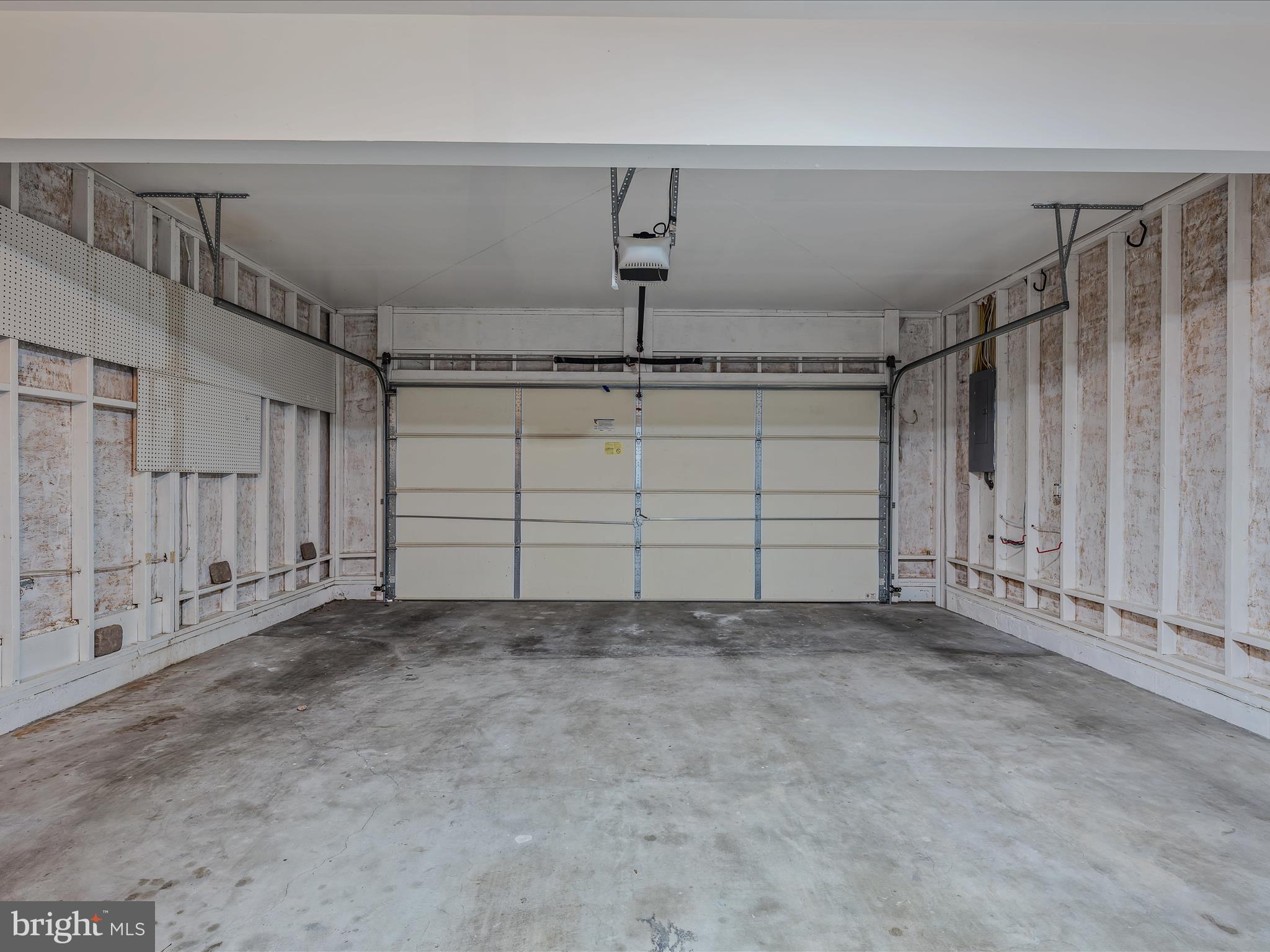 THE WOODS - Residential