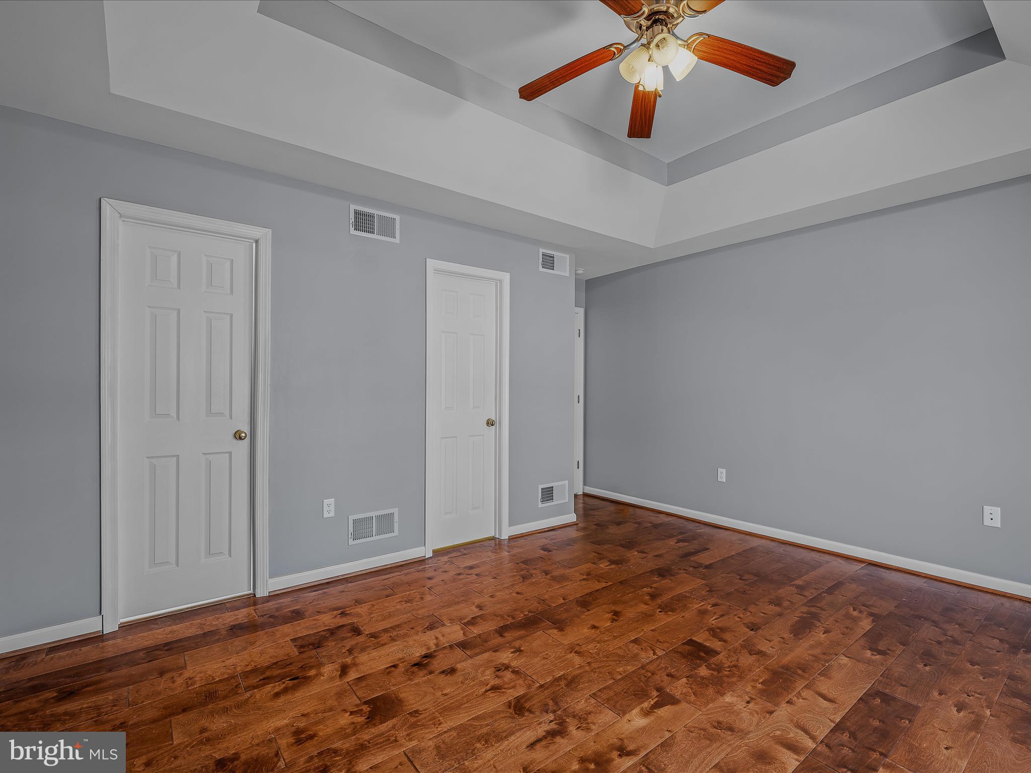 THE WOODS - Residential