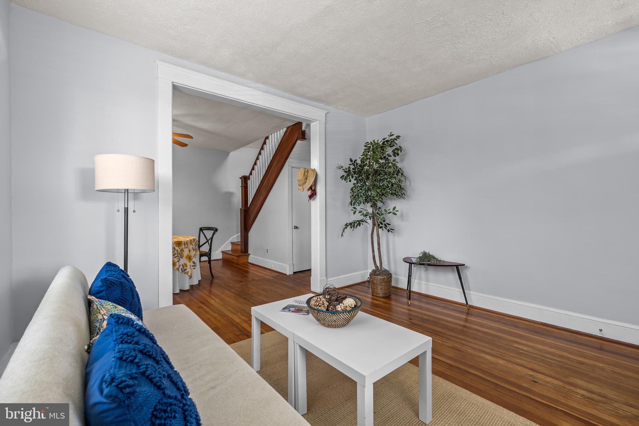 LAURAVILLE HISTORIC DISTRICT - Residential