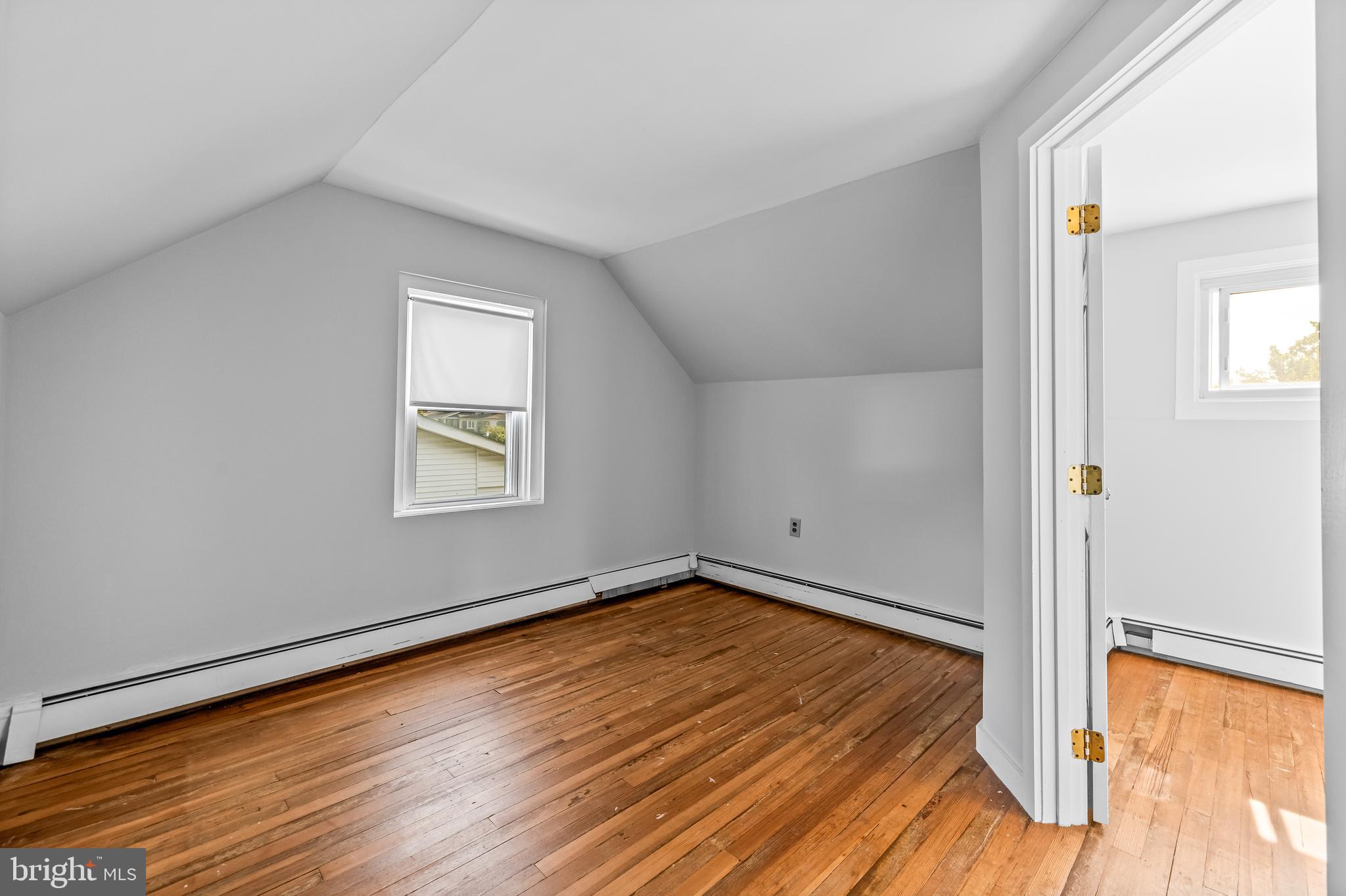 LAURAVILLE HISTORIC DISTRICT - Residential