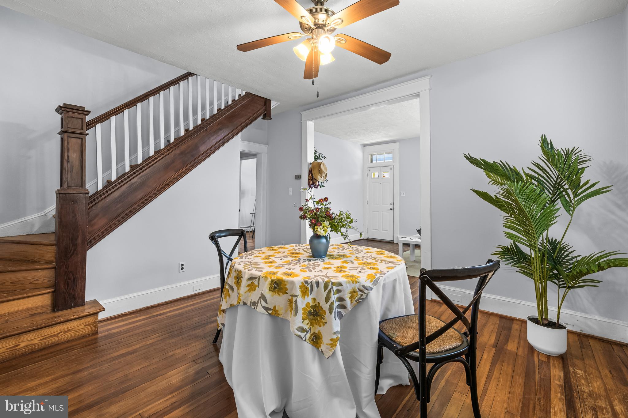 LAURAVILLE HISTORIC DISTRICT - Residential