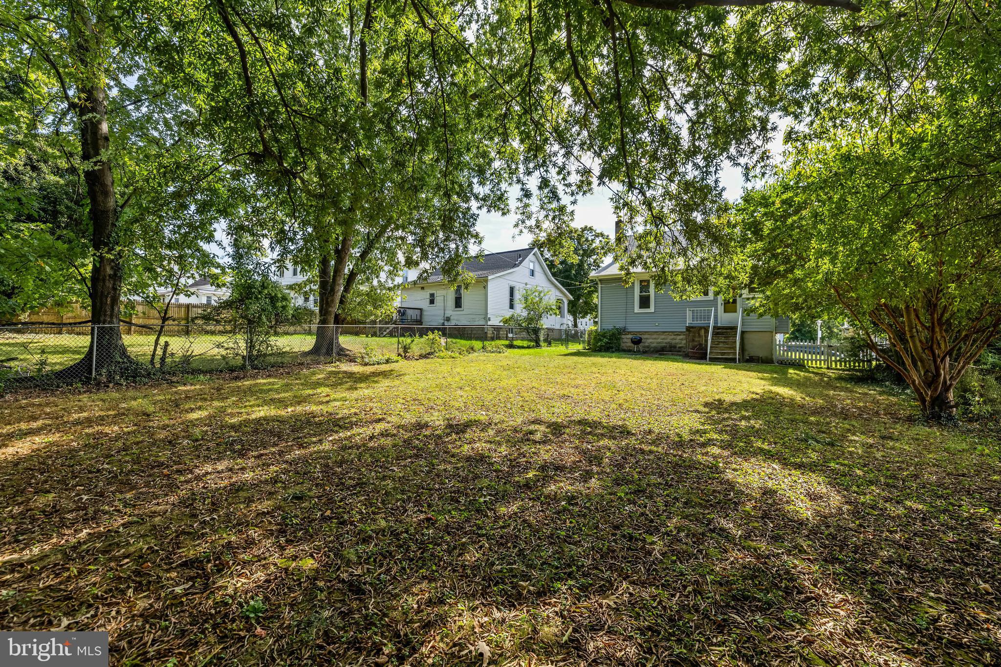 LAURAVILLE HISTORIC DISTRICT - Residential